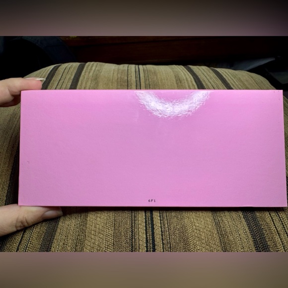 Jeffree Star Cosmetics Beauty Killer Palette. - Picture 5 of 8